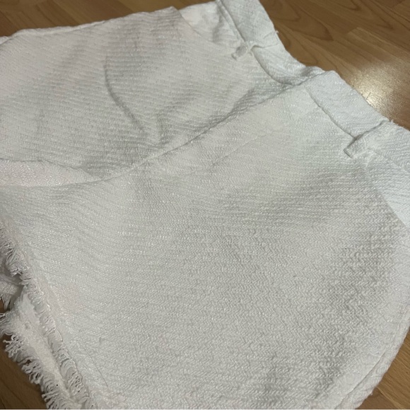 Zara White Textured Shorts - Picture 8 of 8